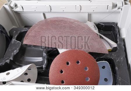 Sandpaper For Random-orbit Disc Sander In A Toolkit