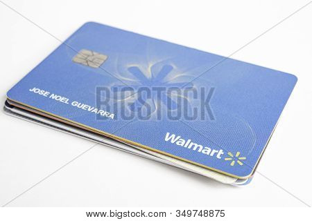 Vidalia, Georgia / Usa - June 29, 2019: A Close-up Studio Shot Of The Walmart Credit Card Set On A P