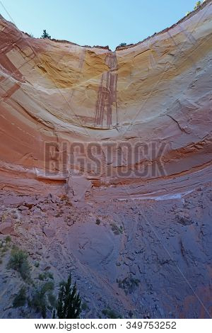 Lip Of The Eroded Sandstone Rock Formations Making Up Echo Amphitheater In The Carson National Fores