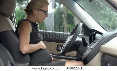 Pregnant Woman In Car Hardly Breathing, Preterm Birth, Risk Of Misbirth, Health