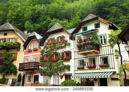 Hallstadt, July 2nd 2017: Old Houses Of Famous Alpine Village Hallstadt, Austria