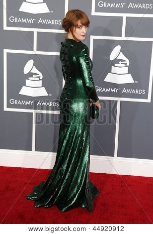 LOS ANGELES - FEB 10: Florence Welch ankommer til Grammy Awards 2013 på 10 februar 2013 i Los