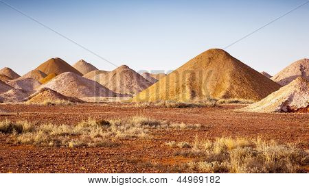 Obrázek těžby v Austrálii Coober Pedy