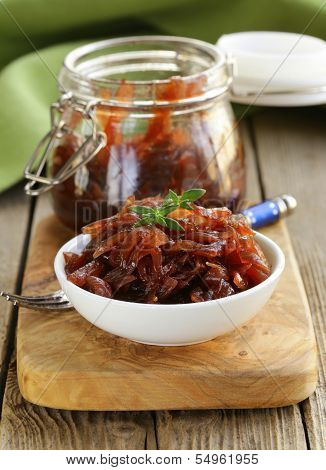 red onion marmalade with thyme French cuisine
