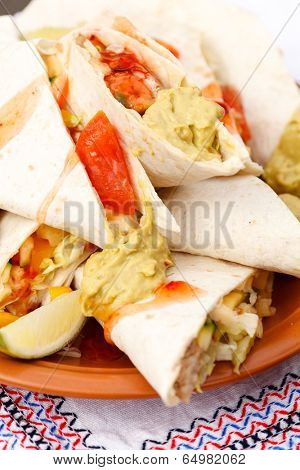 tortillas with dip