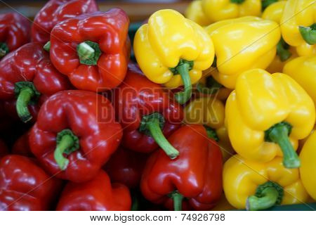 group of red and yellow sweet pepper