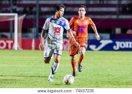 Sisaket Thailand-october 22: Rungroj Sawangsri Of Air Force Central Fc. In Action During Thai Premie