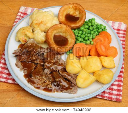 Traditional Sunday roast lamb dinner