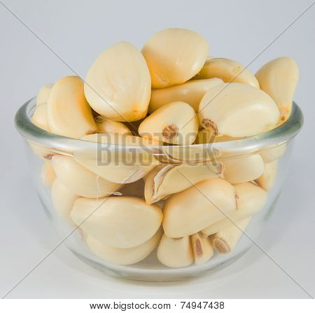Garlic in a bowl