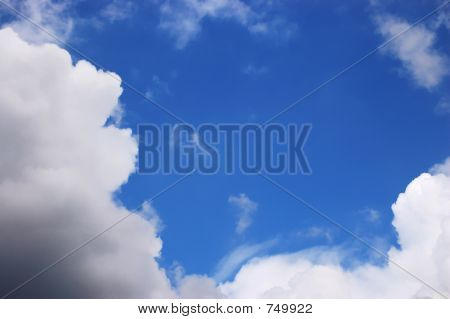 Sky a mraky