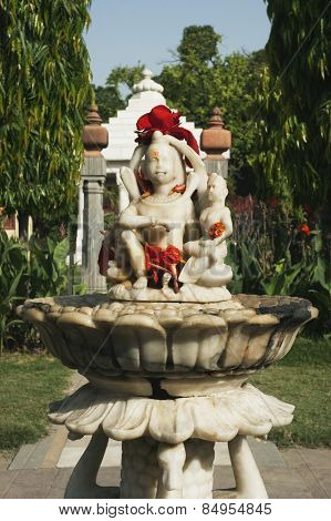 Statues in the garden of a temple, Lakshmi Narayan Temple, New Delhi, India