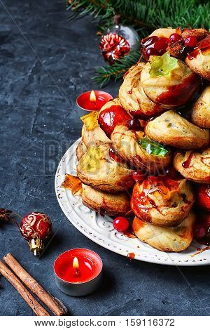 Christmas Cake A Croquembouche