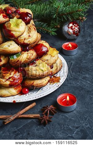 Christmas Cake A Croquembouche