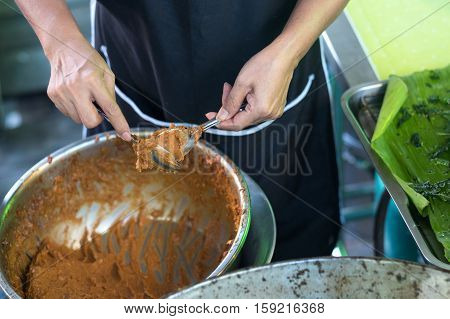 Fried fish - paste balls, cooking scene