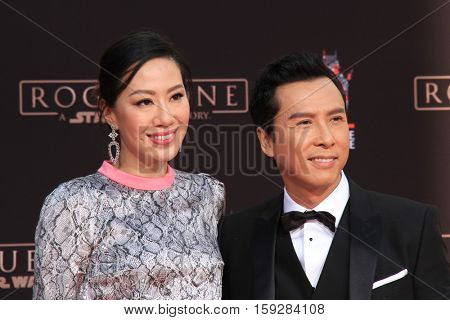 LOS ANGELES - DEC 1:  Cissy Wang, Donnie Yen at the Donnie Yen Hand And Footprint Ceremony at TCL Chinese Theater IMAX on December 1, 2016 in Los Angeles, CA