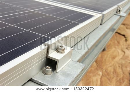 End Clamp of Solar PV Panel Installation