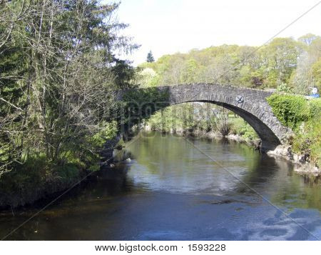 Ponte sul fiume guadagnare