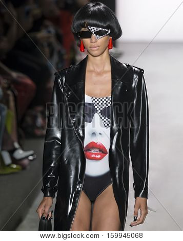 Jeremy Scott - Spring 2017 Collection