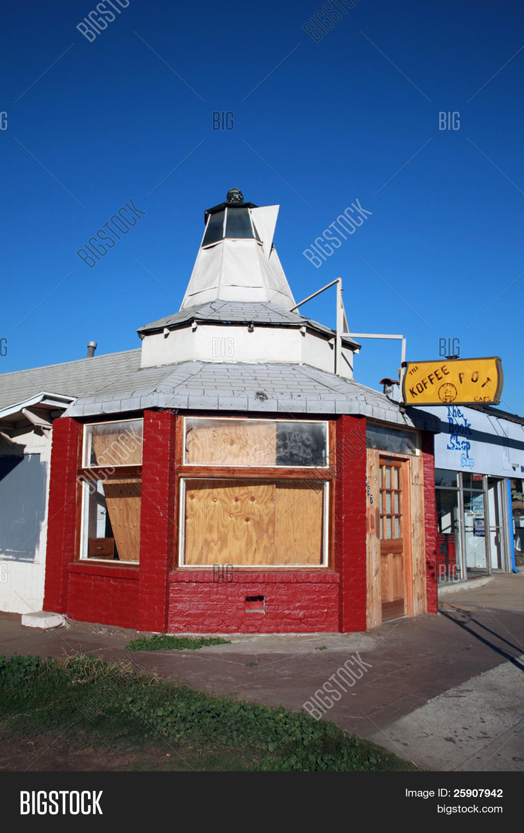 Koffee Pot Cafe Now Image & Photo (Free Trial) Bigstock