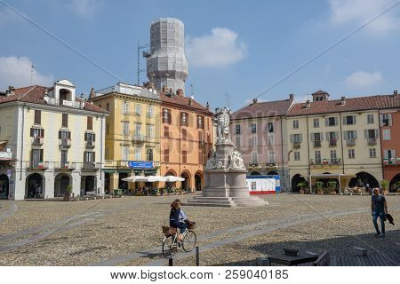 Central Cavour Square At Vercelli On Italy