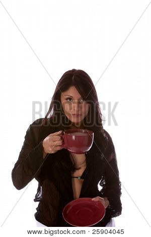 caffè, latte e coco concetti gode di una bellissima giovane donna una tazza di caffè, latte, cocco caldo o