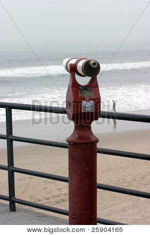 telescopio di moneta opperated spiaggia
