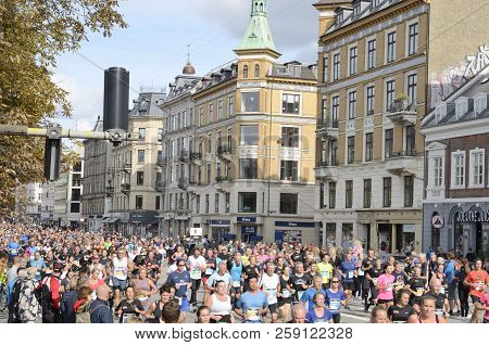 Copenhagen, Denmark - September 16, 2018: Runners At The Half Marathon  In The Starting Area Of Oste