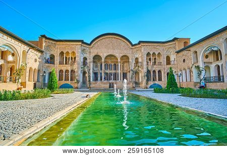 Kashan, Iran - October 22, 2017: The Courtyard Of Picturesque Tabatabaei Historical House With Fount
