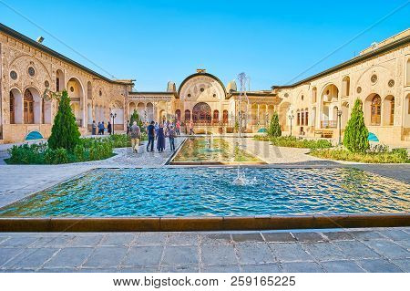 Kashan, Iran - October 22, 2017: The Scenic Fountains Amid The Courtyard Of Tabatabaei House, On Oct