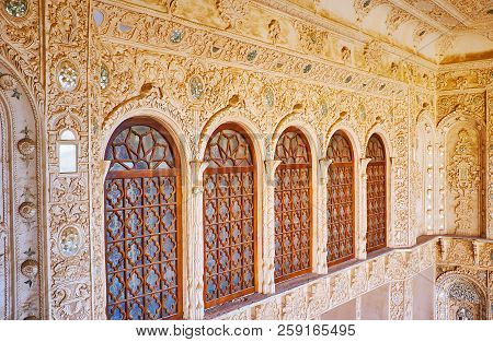 Kashan, Iran - October 22, 2017: The Wall Of The Terrace Of Tabatabaei House With Intricate Plasterw