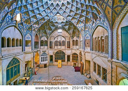Kashan, Iran - October 22, 2017: The Grand Bazaar Boasts Ornate Caravanserais, Such As Hajj Seyed Ho