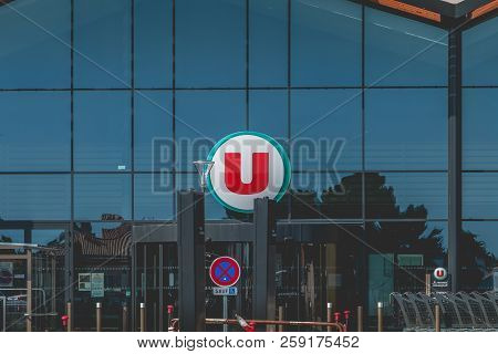 View Of The Entrance Of A Super U Store