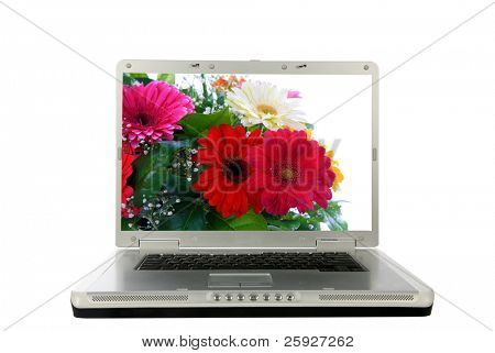 laptop genérico com belas flores e espaço para seu texto