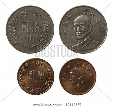 Moedas de dólar de Formosa novas isoladas no branco