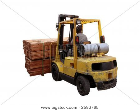 Heftruck geladen met stapel hout