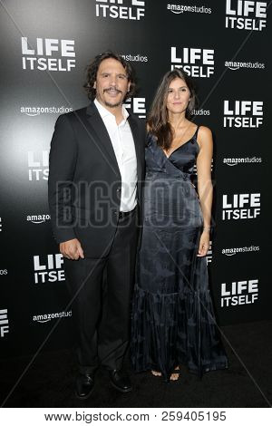 LOS ANGELES - SEP 13:  Sergio Peris-Mencheta, Marta Solaz at the 