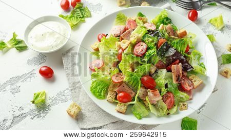 Bacon Lettuce Tomato, Blt Salad With Creamy Dressing Sauce, Croutons