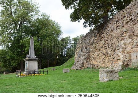 Tonbridge, England - September 8, 2018: Norman Stone Wall Remains And Boer War Memorial Outside Tonb