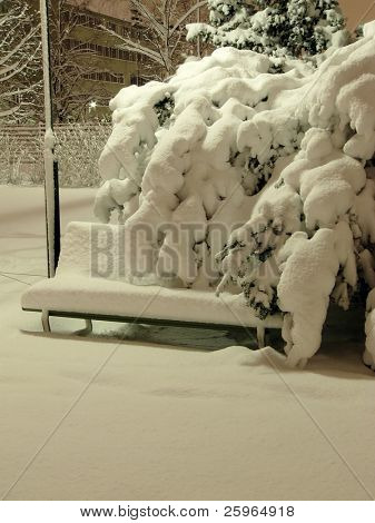 schweren Schnee nach Schneesturm in Lappland Santas zuhause