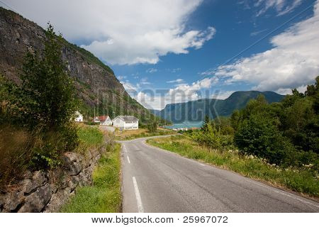 วิวสวยถนน Lustrafjord นอร์เวย์ คาบสมุทรสแกนดิเนเวีย ยุโรป