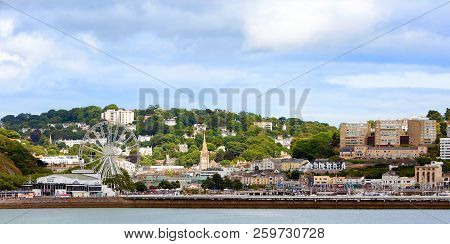 Torquay, Uk, 2017.  Panoramic View Of Torquay Promenade In South Devon It Is A Popular Tourist Desti