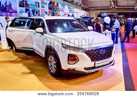 Krasnoyarsk, Russia - September 22, 2018: Exhibition Motor Expo Show Car Hyundai Santa Fe Front Righ