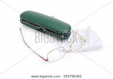 Modern Pair Of The Classic Eyeglasses For Women In Metal Yellow And Purple Rim, Green Hard Spectacle