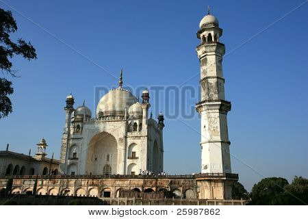 Bibi-ka-Maqbara, poor's mand Taj Mahal
