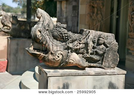 Museo de Jain, fuera del recinto de Jain, Khajuraho, Madhya Pradesh, India