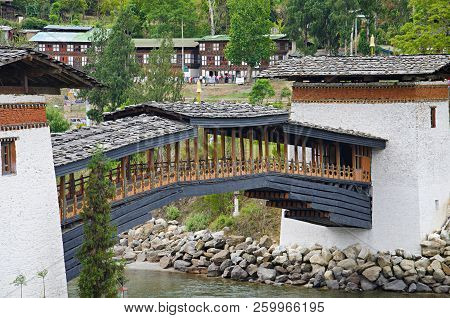 Bridge On The Way To Pungtang Dechen Photrang Dzong Or Palace Of Great Bliss. Punakha Dzong, Bhutan