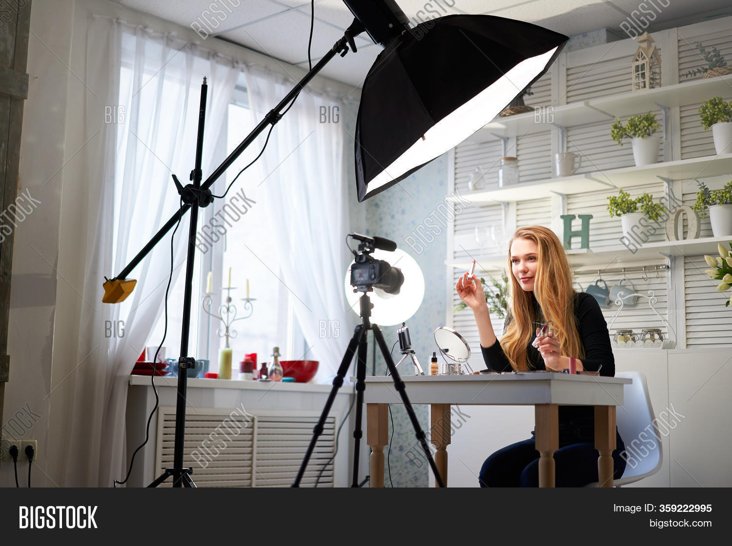 Beauty Blogger Woman Image & Photo (Free Trial) Bigstock