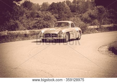 Pesaro Colle San Bartolo , Italy - May 17 - 2018 : Mercedes-benz 300 Sl CoupÉ (w198) 1955 On An Old 