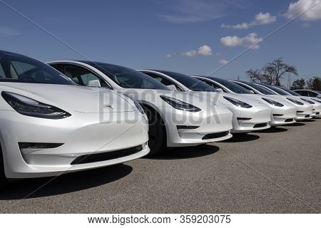 Indianapolis - Circa April 2020: Tesla Electric Vehicles Awaiting Preparation For Sale. Tesla Ev Mod