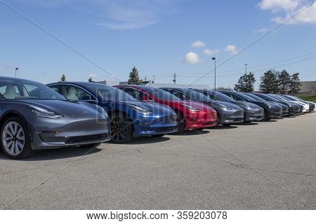 Indianapolis - Circa April 2020: Tesla Electric Vehicles Awaiting Preparation For Sale. Tesla Ev Mod